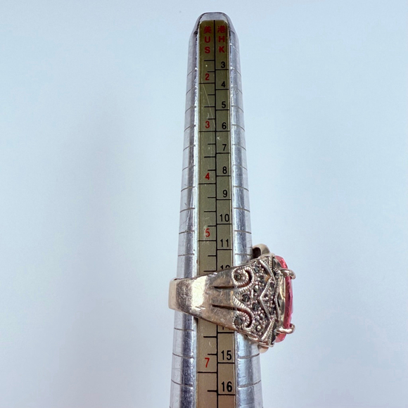 Vintage Large 21 CT Pink Cubic Zirconia CZ & Marcasite Sterling Silver 925 Ring - Picture 9 of 10